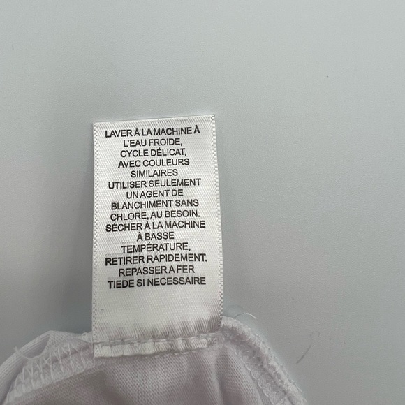 B.P. White V-Neck T-shirt - NEW w/tags - Medium - Picture 9 of 9